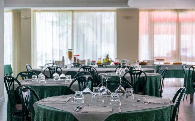 Hotel Mediterraneo