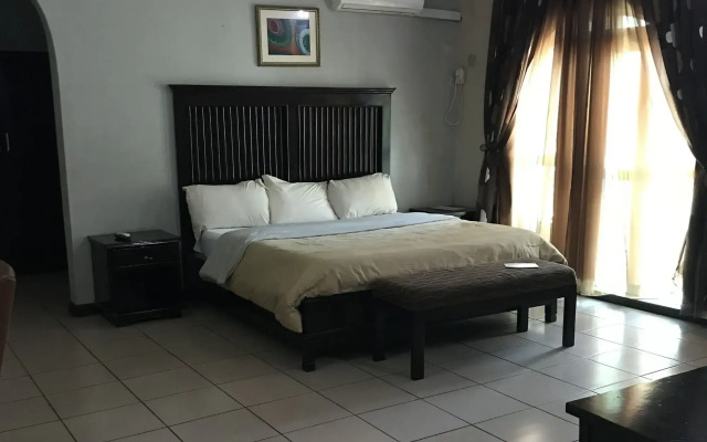 GQ International Hotel