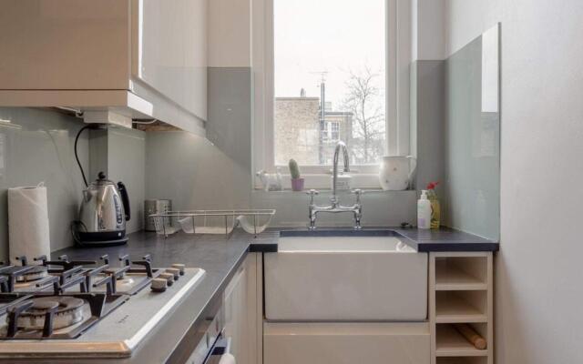 Vibrant 1 Bedroom Flat In Islington With Garden