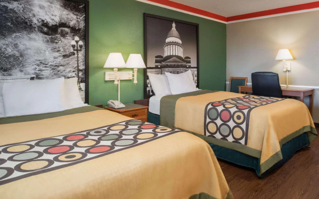 Super 8 by Wyndham Little Rock/Otter Creek