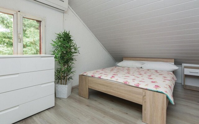 Amazing Home in Kozino With Wifi and 5 Bedrooms