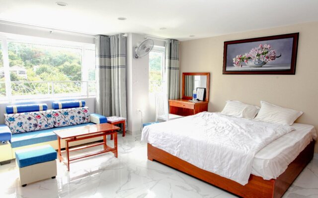 Vui Hotel and Apartment