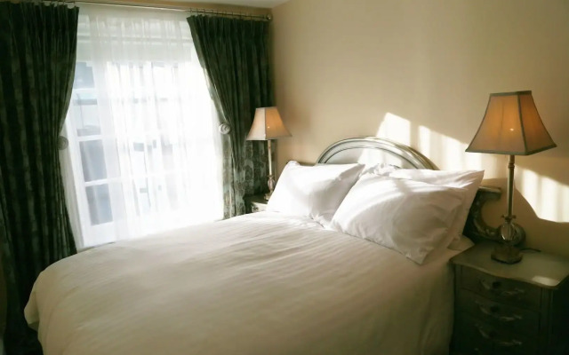 Number 8 The Townhouse