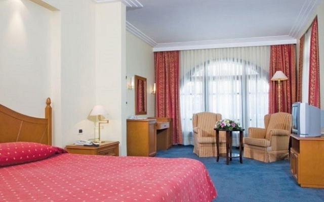 Klassis Golf & Country Club