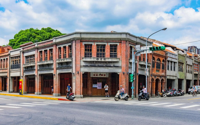 Caesar Metro Taipei