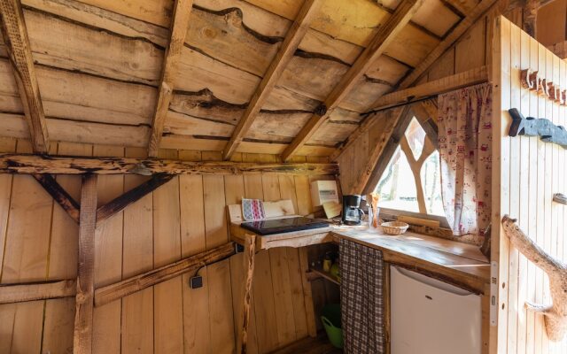 Camping Les Castors - Cabanes Insolites