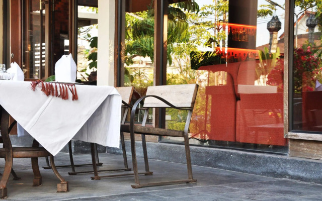 Laluna Hotel & Resort