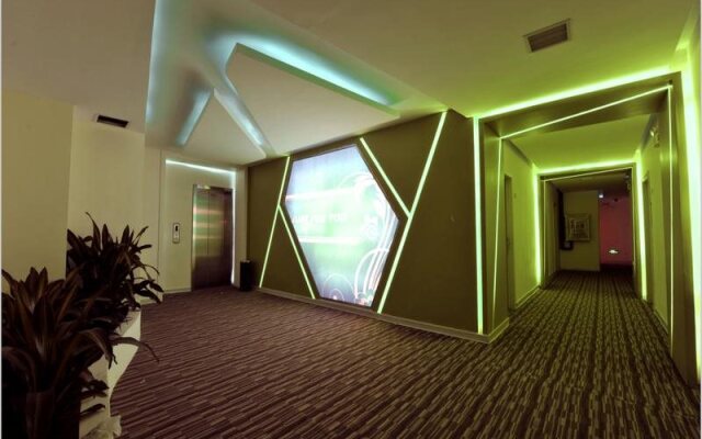 For you Theme Hotel