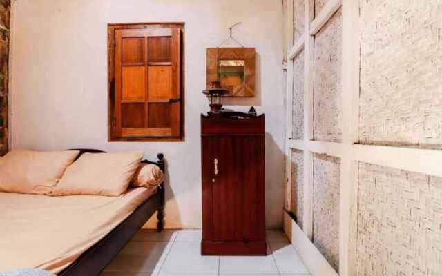 Segajih Central Stay and Education