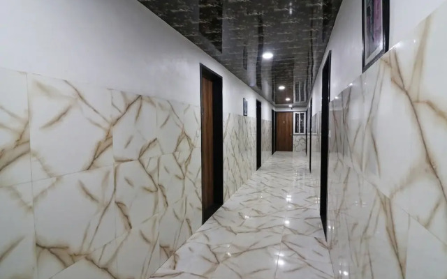 OYO 24123 Maha Nandini Resort