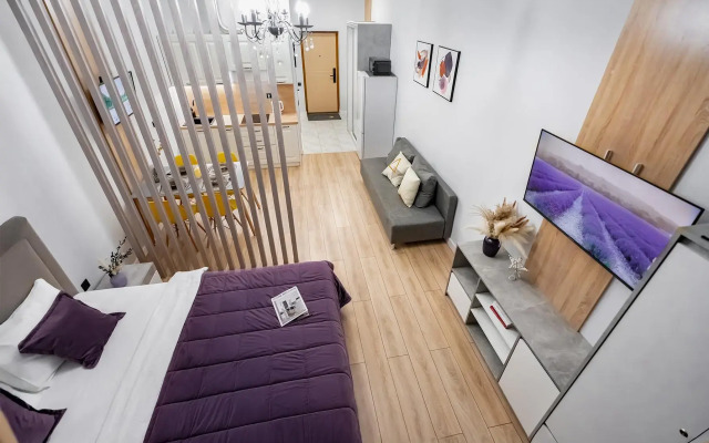 Sky Skolkovo Apartment 162 on Ovrazhnaya 47A Street