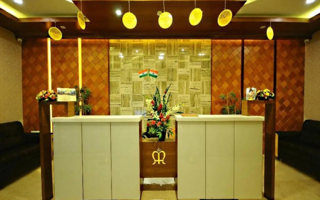 Hotel Ragavendra Residency – Lobby – Tiruchirappalli