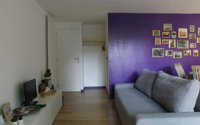 Studio charmant et spacieux au calme