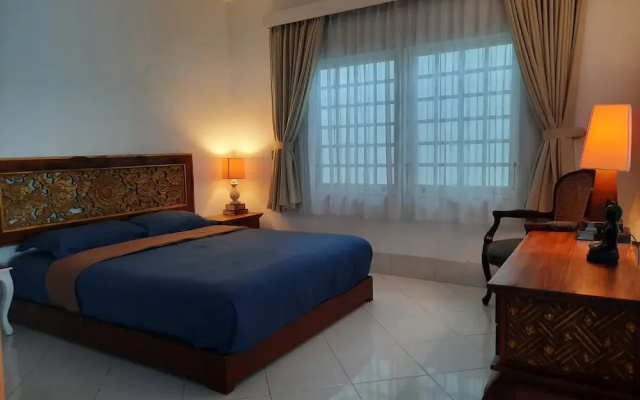 Yogyakarta Tropicana Villa – Guest Rooms – Yogyakarta
