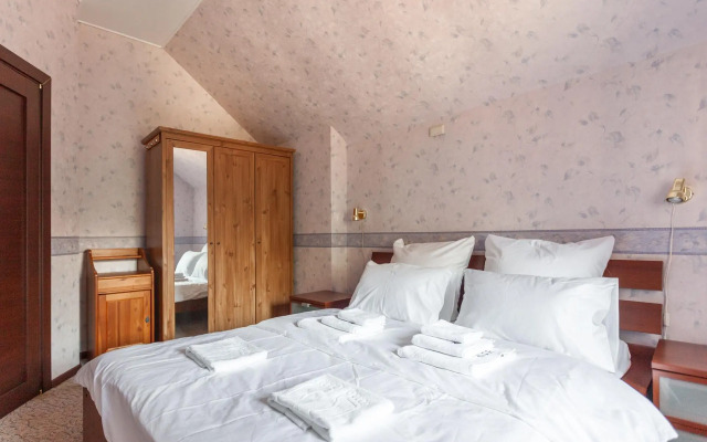 Дом Звезда 2000