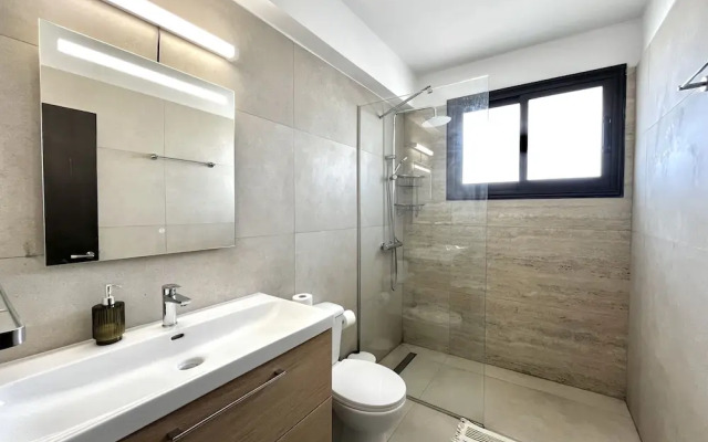 105 LCA - Stay Sealine Apartment