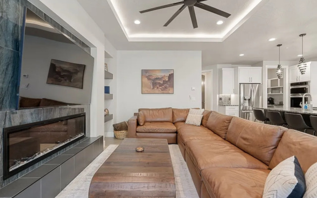 Sundance Den 3 Bedroom Home