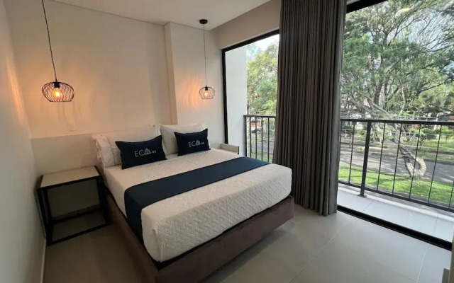 Hotel ECO 44