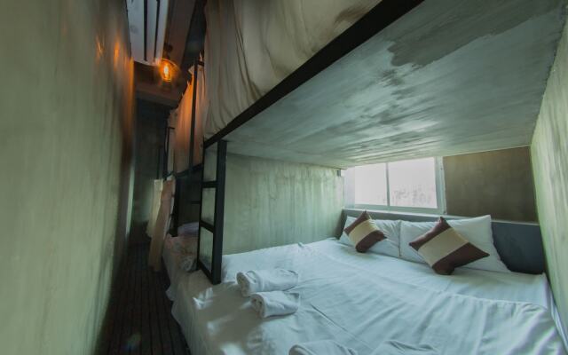 The Lodge Yangon Hostel