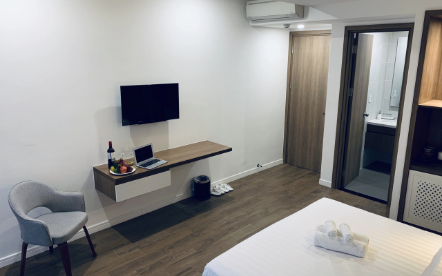 Royal Dragon Boutique Hotel – Guest Rooms – Ho Chi Minh City
