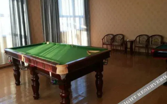 Suiling Hanlongtang Business Hotel