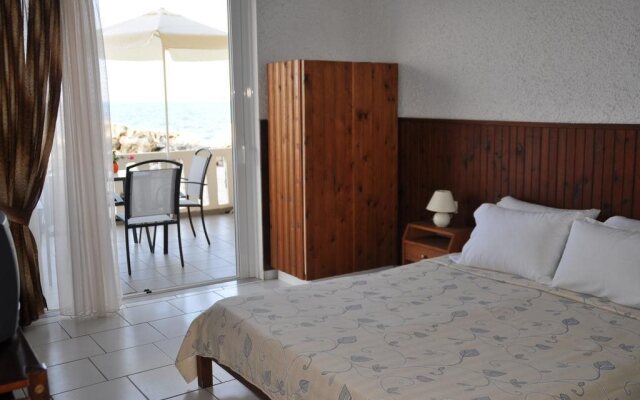 Parianna Apartments