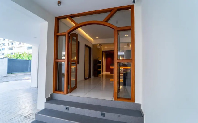 Treebo Petals Suites