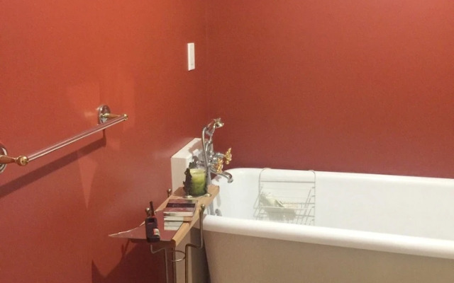 Chalet With 2 Bedrooms in Mashteuiatsh, With Wonderful Lake View