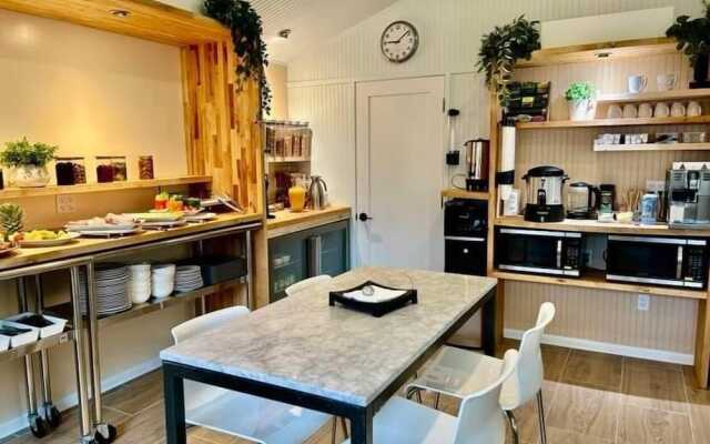 Veranda Cape Cod Family Resort