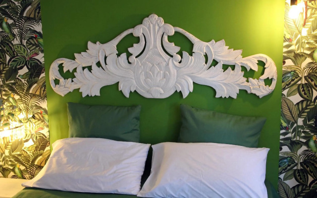 Accardi House Searooms