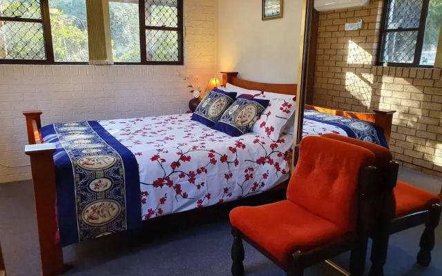 Gowrie Agapanthous - Hostel