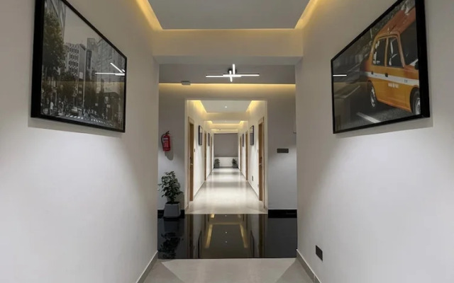Hotel Kyzen HiTech City- Your Zenly Stay