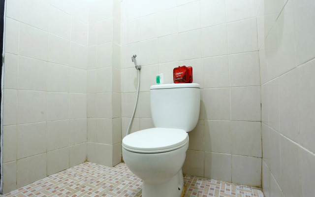 RedDoorz near Adisucipto Airport 3