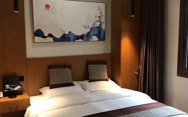 Longhua Hotel