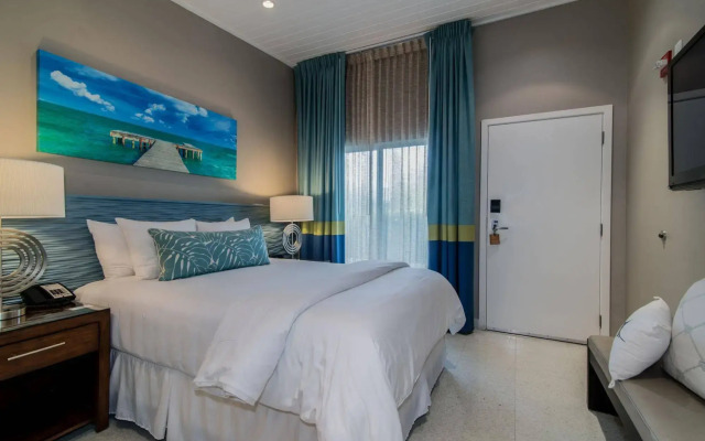 Orchid Key Inn - Adults Only