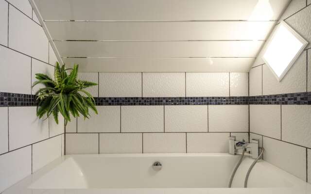 YKP Apartments - Mornington Crescent