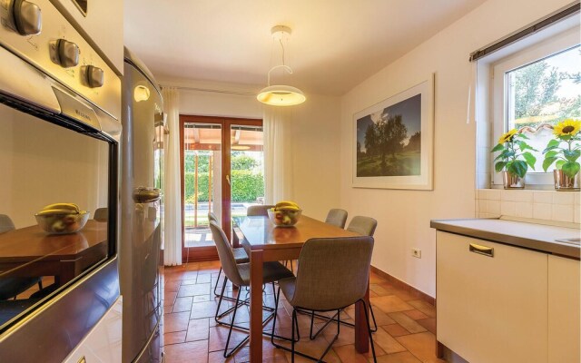 Nice Home in Pula With Wifi and 4 Bedrooms