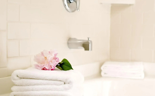 Holiday Inn Hotel & Suites Barstow by IHG