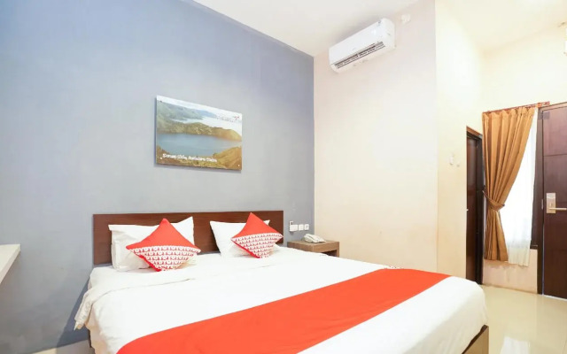 OYO 240 Audah Sevana Syariah Hotel