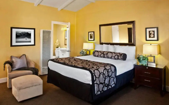 Monterey Peninsula Inn