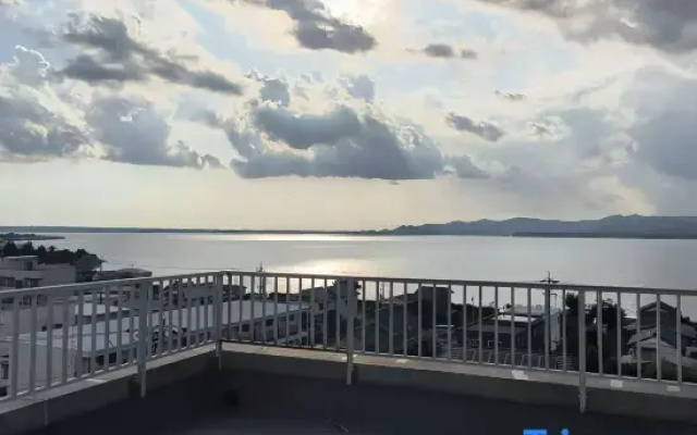 Sunset beauty hotel