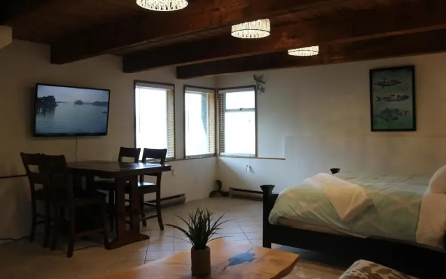 Little Bear Garden View Jean Marie Suite
