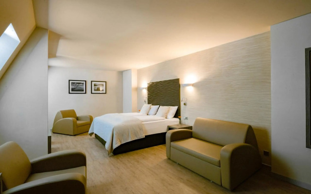 Artim Hotel