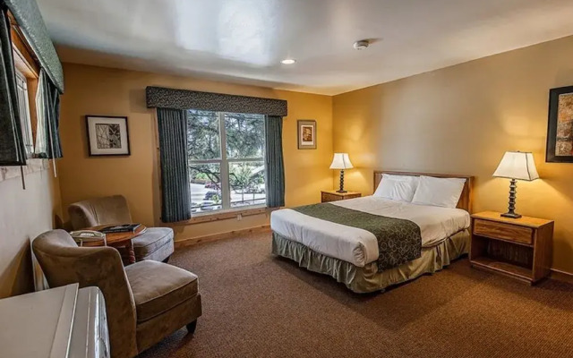 Tahoe Biltmore Lodge & Casino