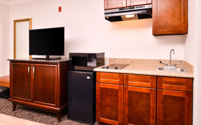 Quality Inn & Suites Beaumont