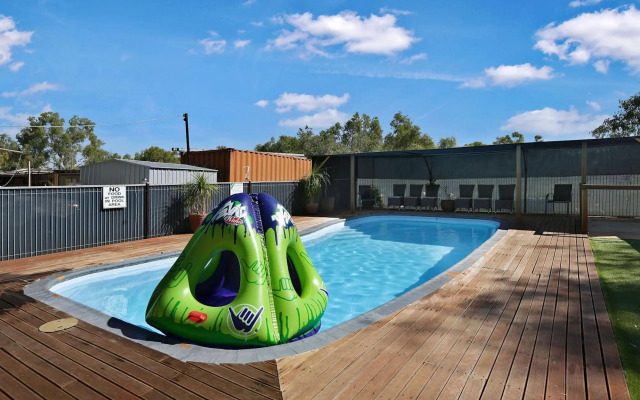 Aaok Moondarra Accommodation Village