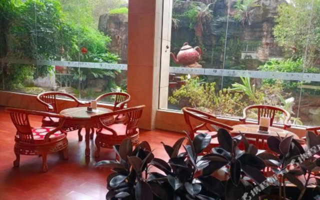 Wuyishan Shengyuan International Hotel