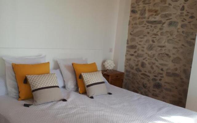 Bel appartement rénové dans maison bigourdane