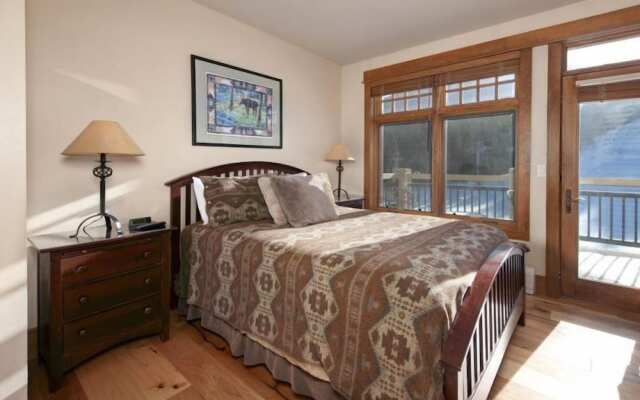 Premier 2 Bedroom Ski in, Ski out Lone Eagle Condo With the Best Access to Skiing in Keystone