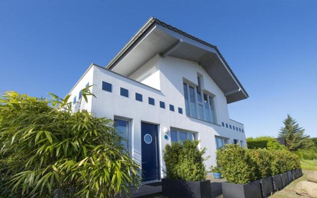 Haus Ostseeblick 1 FeWo Steuerbord Terrasse